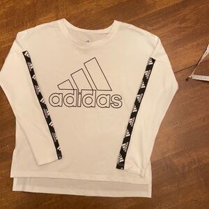 Adidas Crop Tee Drop Shoulder/sleeve